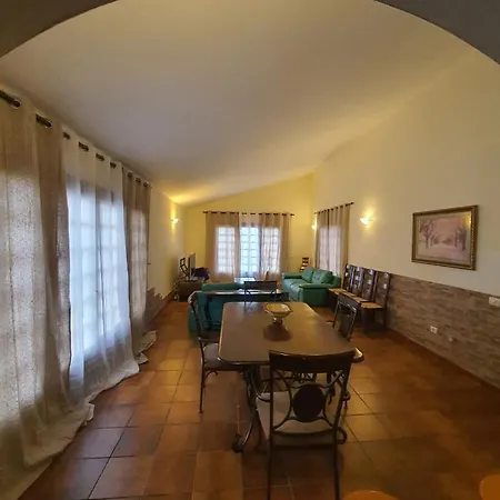 Golf Villa *