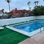 Villa Exclusively Located Golf With Heated Pool *